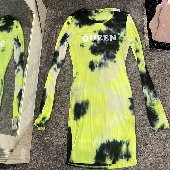 Fashion nova tye dye queen dress RARE - Picture 2 of 5